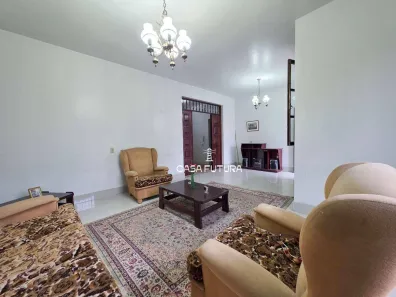 Casa com 6 Quartos à venda, 245m² no Vila Santa Cecília, Volta Redonda