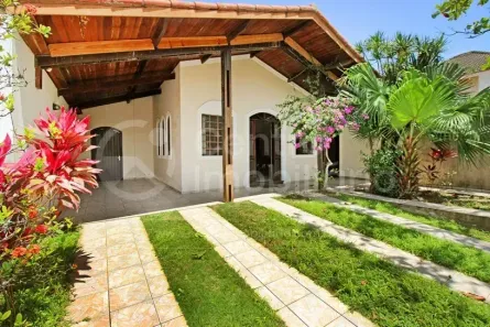 Casa com 3 Quartos à venda, 119m² no Balneario Samburá, Peruíbe