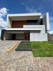 Casa com 3 Quartos à venda, 245m² no Condomínio Vale das Araras, Rio Verde