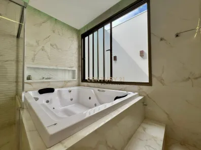 Sobrado com 4 Quartos à venda, 301m² no Parque Verde, Barreiras