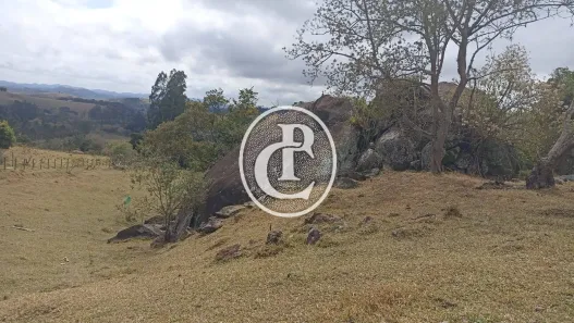 Fazenda/Sítio com 3 Quartos à venda, 200m² no Espírito Santo, Paraibuna