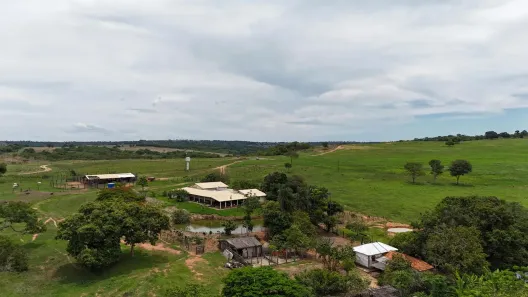Fazenda/Sítio com 5 Quartos à venda, 38m² no Área Rural de Morrinhos, Morrinhos