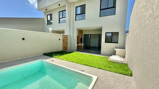 Sobrado com 3 Quartos à venda, 117m² no Guaratuba, Guaratuba