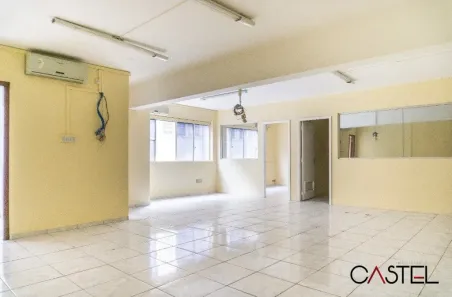 Sala Comercial à venda, 107m² no Centro Histórico, Porto Alegre