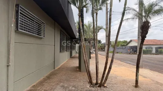 Galpão/Depósito/Armazém para alugar, 750m² no Bandeirantes, Londrina