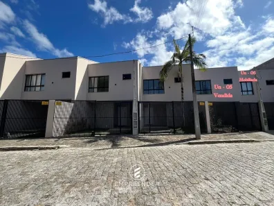 Sobrado com 3 Quartos à venda, 102m² no Correia Velho, Paranaguá