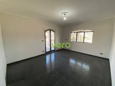 Casa com 3 Quartos para alugar, 98m² no Cidade Jardim, Americana