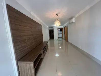 Apartamento com 3 Quartos para alugar, 95m² no Zona 07, Maringá