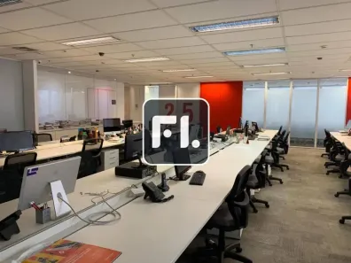 Sala Comercial para alugar, 700m² no Vila Olímpia, São Paulo