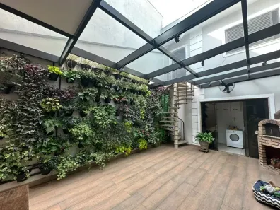 Casa com 3 Quartos à venda, 200m² no Jardim Textil, São Paulo