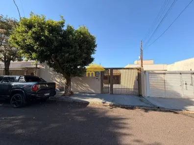 Casa com 3 Quartos à venda, 252m² no Parque São Matheus, Presidente Prudente