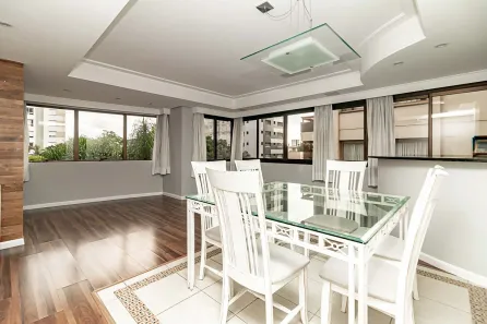 Apartamento com 3 Quartos para alugar, 113m² no Petrópolis, Porto Alegre