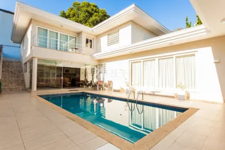 Casa de Condomínio com 4 Quartos para alugar, 431m² no Taboão, Curitiba