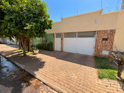 Casa com 4 Quartos à venda, 180m² no Jardim Primavera, Trindade