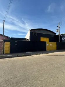 Galpão/Depósito/Armazém para alugar, 200m² no São Carlos, Pouso Alegre
