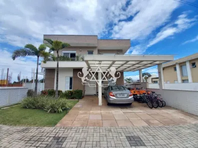 Sobrado com 4 Quartos à venda, 324m² no Massaguaçu, Caraguatatuba