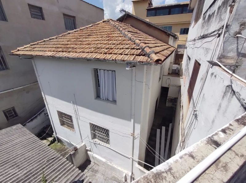 Casa com 3 quartos — Santo André, Belo Horizonte