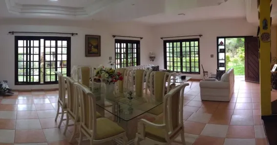 Fazenda/Sítio com 3 Quartos à venda, 424m² no Condomínio Lagoinha, Jacareí