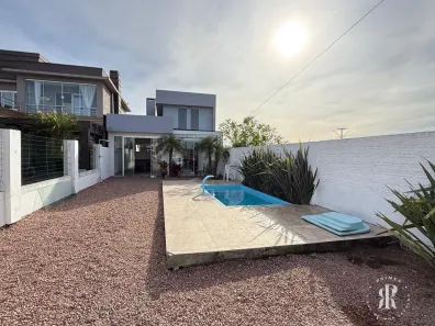 Sobrado com 3 Quartos à venda, 115m² no , Imbé