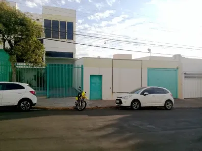 para alugar, 450m² no Cascata, Marília