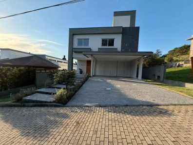 Casa de Condomínio com 3 Quartos à venda, 219m² no Cachoeira do Bom Jesus, Florianópolis
