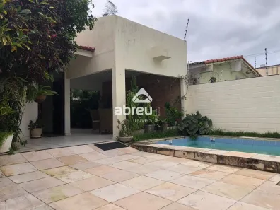 Casa com 4 Quartos à venda, 300m² no Lagoa Nova, Natal