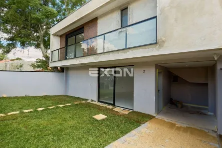Sobrado com 3 Quartos à venda, 159m² no Orleans, Curitiba