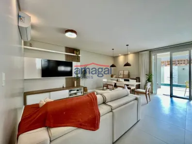 Casa de Condomínio com 4 Quartos à venda, 211m² no Jardim Jacinto, Jacareí
