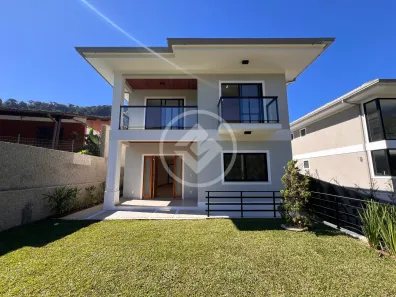 Casa com 4 Quartos à venda, 220m² no Carlos Guinle, Teresópolis