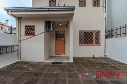 Casa com 2 Quartos para alugar, 376m² no Santana, Porto Alegre