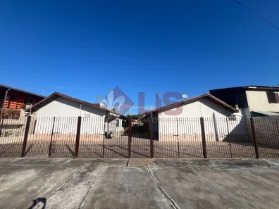 Casa com 2 Quartos para alugar, 41m² no Martim de Sá, Caraguatatuba