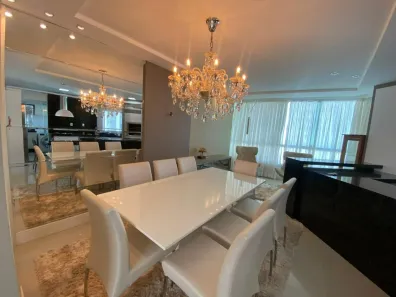 Apartamento com 3 Quartos para alugar, 131m² no Centro, Balneário Camboriú