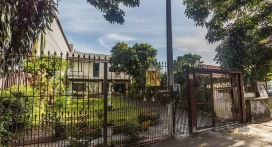 Casa com 5 Quartos à venda, 310m² no Santa Maria Goretti, Porto Alegre