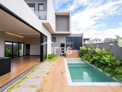 Sobrado com 3 Quartos à venda, 244m² no Jardins Porto, Senador Canedo