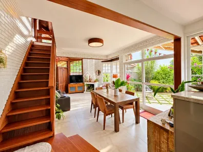 Casa com 4 Quartos à venda, 160m² no Lagoa da Conceição, Florianópolis