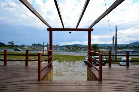 Casa com 2 Quartos para alugar, 132m² no Saco Grande, Florianópolis