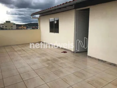 Prédio Comercial com 3 Quartos à venda, 400m² no Petrolândia, Contagem