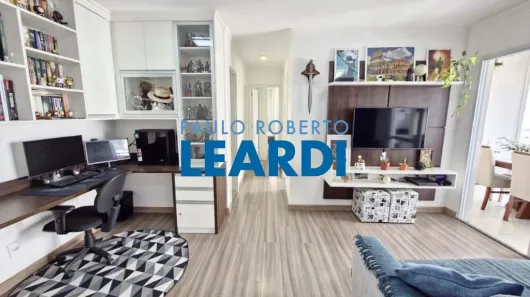 Apartamento com 2 Quartos à venda, 59m² no Vila Anastácio, São Paulo