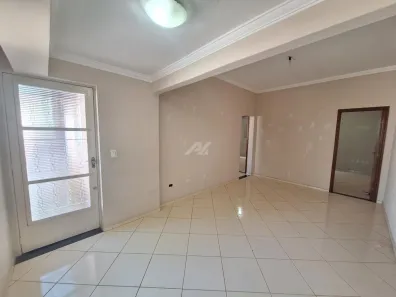 Casa com 2 Quartos para alugar, 80m² no Vila Lemos, Campinas