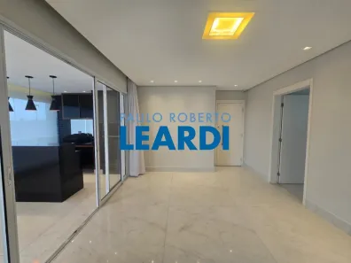 Apartamento com 3 Quartos para alugar, 134m² no Vila Anastácio, São Paulo