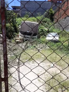 Lote/Terreno à venda, 250m² no Jardim Santo Eduardo, Embu das Artes