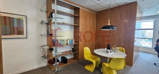 Sala Comercial à venda, 76m² no Vila São Francisco (Zona Sul), São Paulo