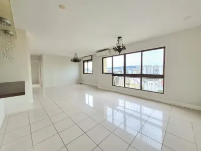 Apartamento com 2 Quartos à venda, 87m² no Passo da Areia, Porto Alegre