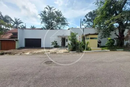 Sobrado com 4 Quartos à venda, 300m² no Interlagos, São Paulo