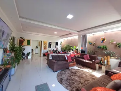 Casa com 3 Quartos à venda, 156m² no Residencial Shangri-lá II, Goiânia