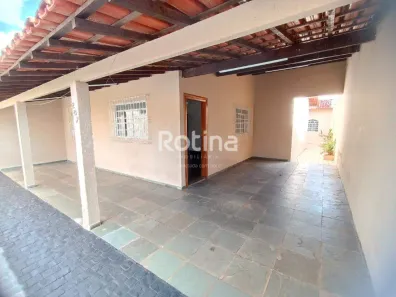 Casa com 3 Quartos à venda, 180m² no Cidade Jardim, Uberlândia