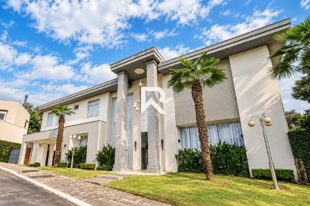 Casa com 4 Quartos para alugar, 458m² no São Braz, Curitiba