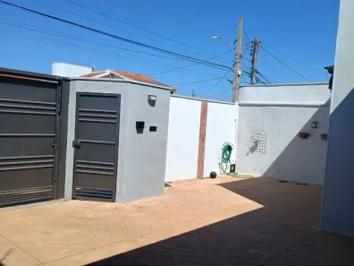 Casa com 3 Quartos à venda, 168m² no Residencial Cambuy, Araraquara