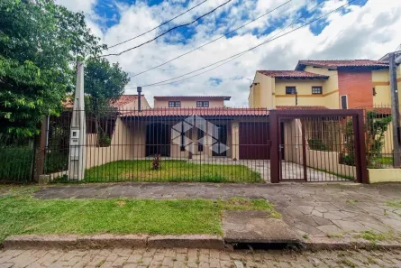 Casa com 4 Quartos à venda, 161m² no Espírito Santo, Porto Alegre