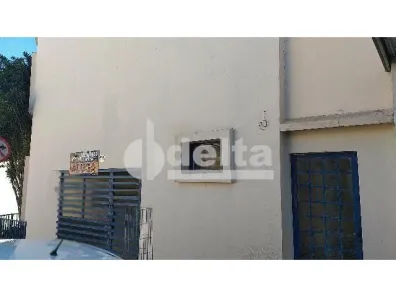 Ponto Comercial para alugar, 134m² no Centro, Uberlândia